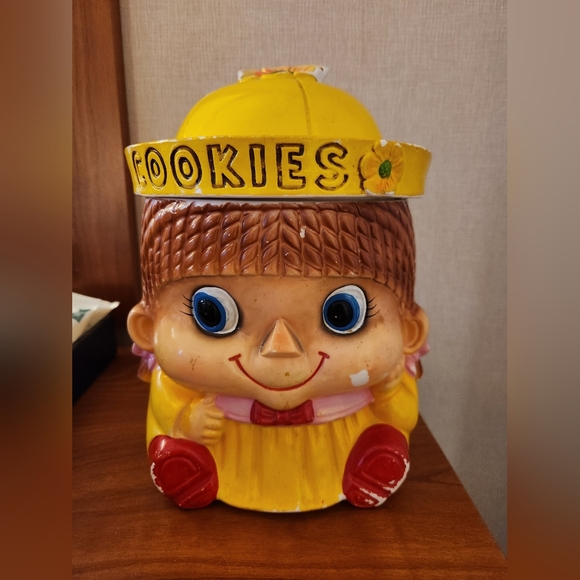 Vintage/Antique Yellow Porcelain Handpainted Girl Cookie Jar - Picture 1 of 11